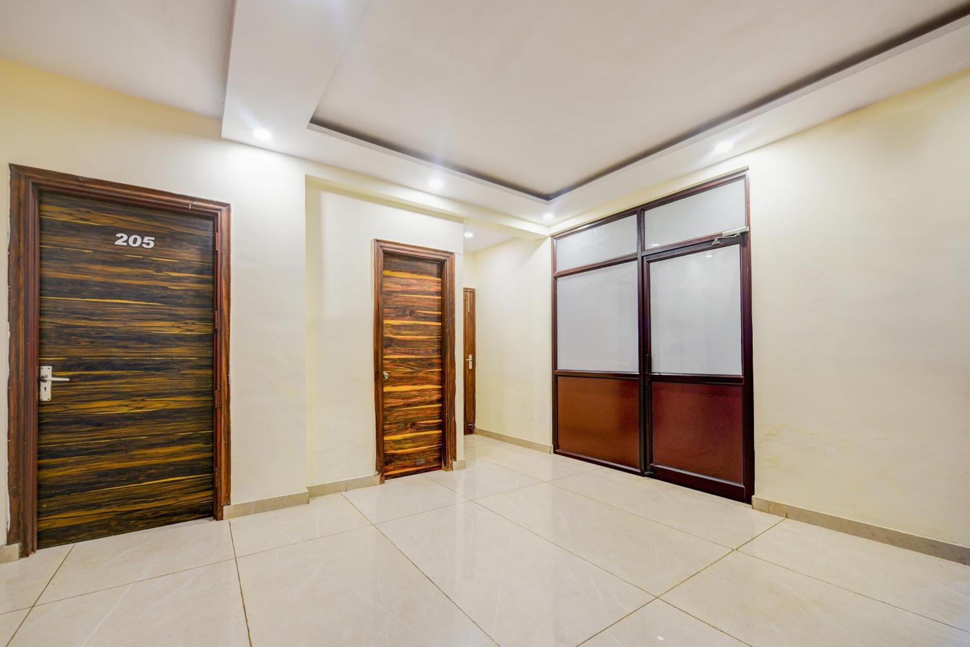 Hotel O Ridge Way Stays Faridabad Exterior foto